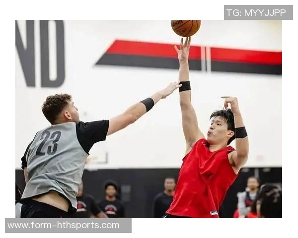 杨瀚森谈职业生涯选择：五分钟体验不如发展联盟三十分钟的实战锻炼